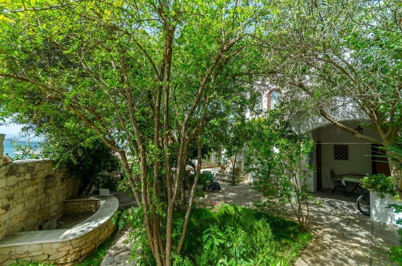 Apartments Doria - 20M From Beach Trogir Luaran gambar